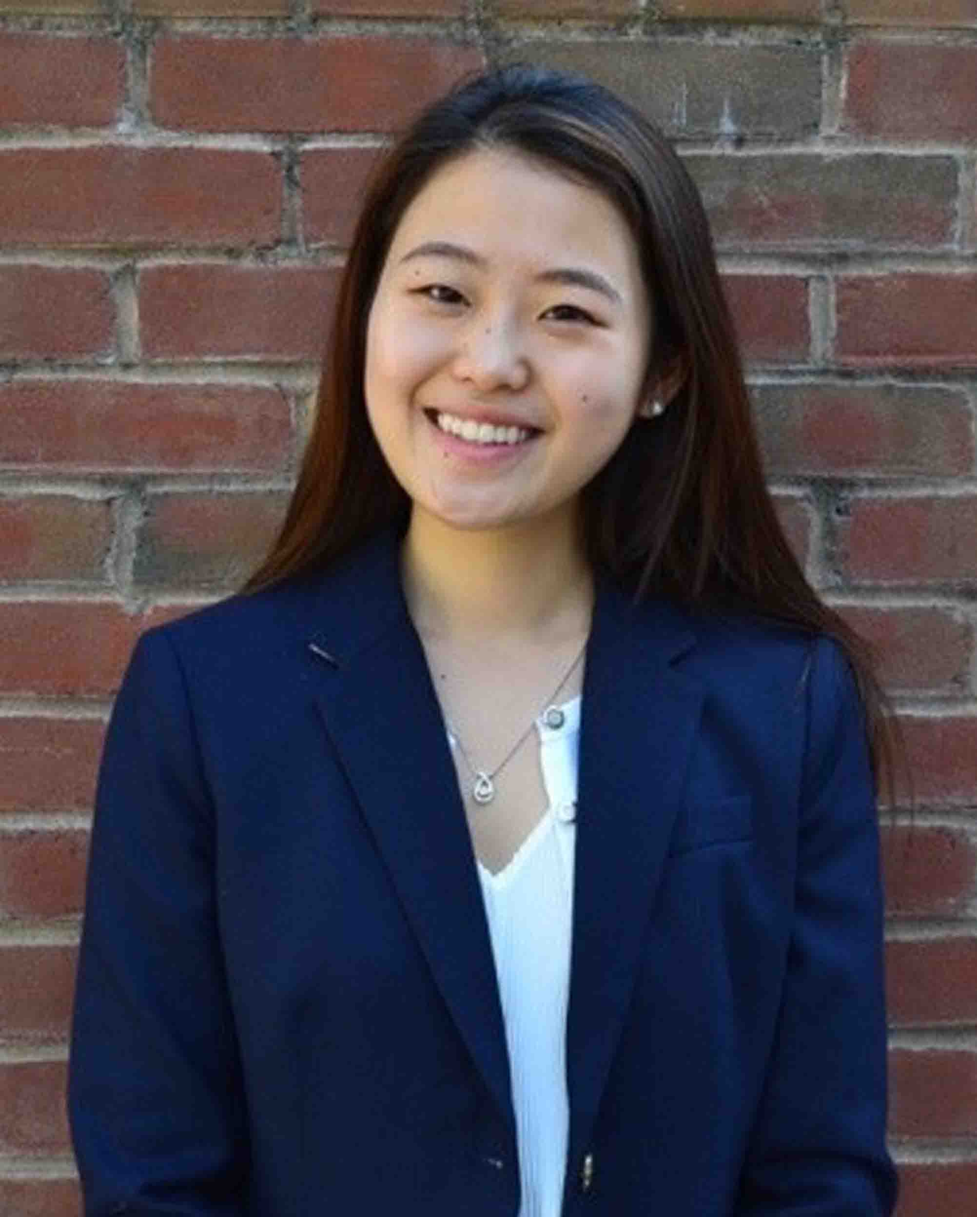 Photo of Lydia Lee, PharmD